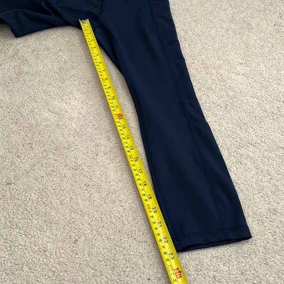 Lululemon Crop - Picture 8 of 11